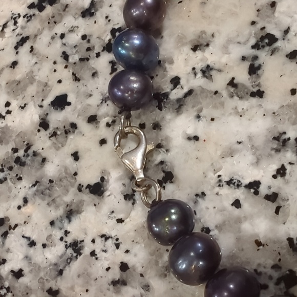 Black Fresh water pearl necklace - Picture 5 of 5